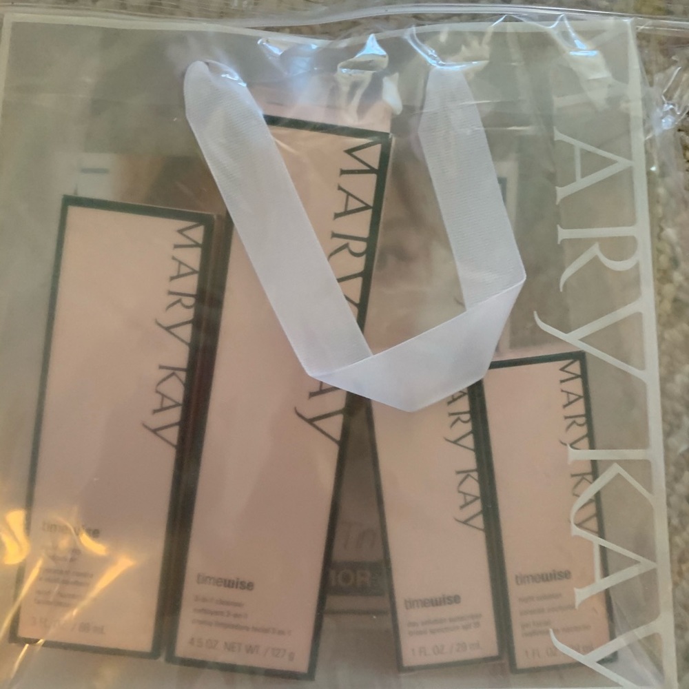 Mary Kay Miracle Set